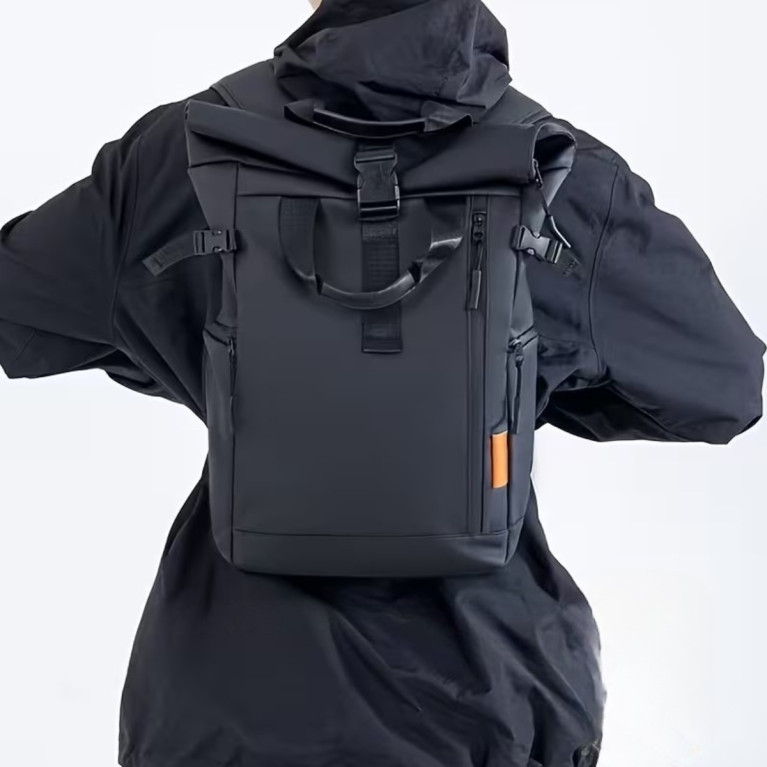 SAC A DOS ÉTANCHE NOIR 25L